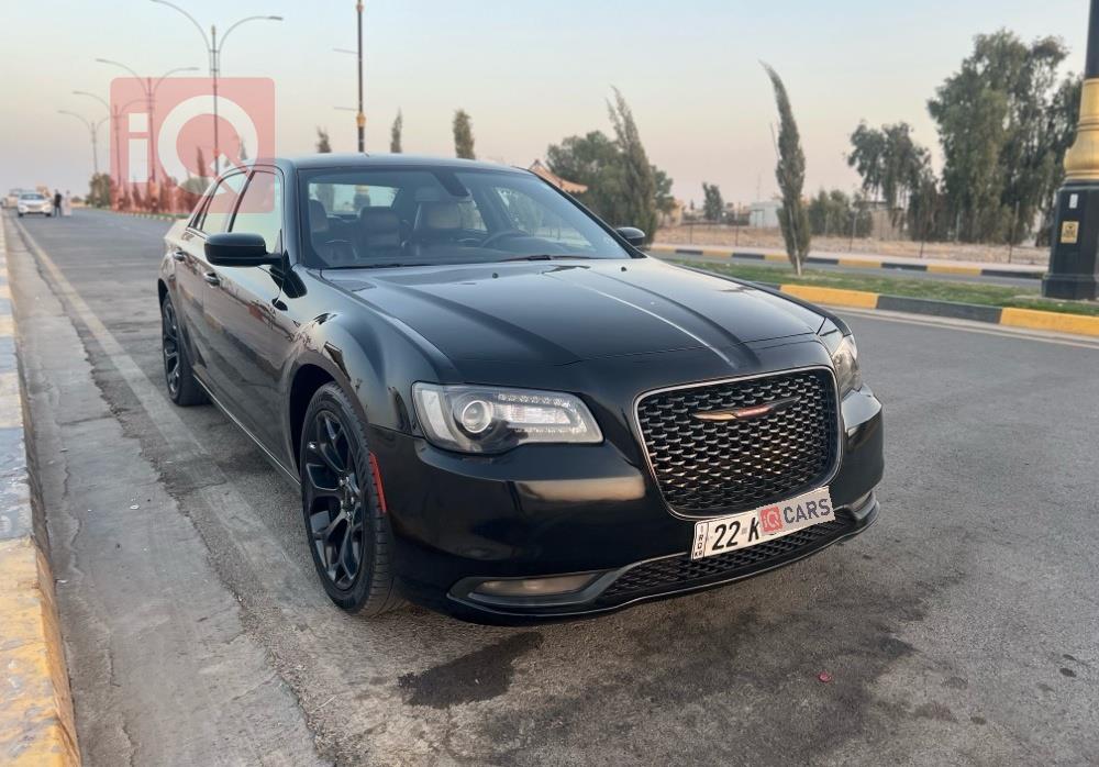 کرایسلەر 300